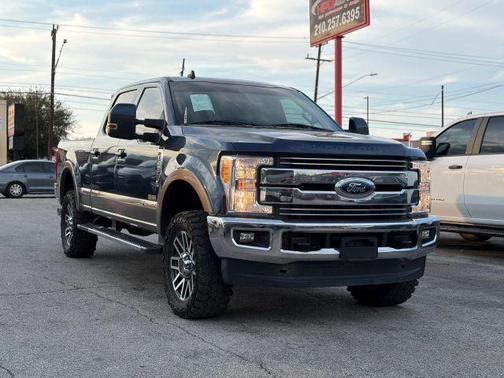 Blue 2019 Ford F-250 Lariat