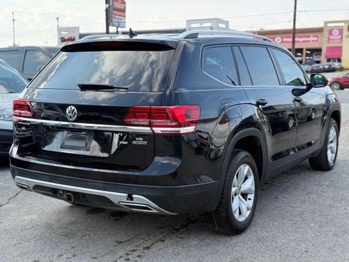 Deep Black Pearl Effect 2019 Volkswagen Atlas 3.6L SE