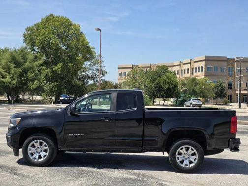 Black 2022 Chevrolet Colorado LT