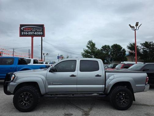Gray 2014 Toyota Tacoma 5 FT
