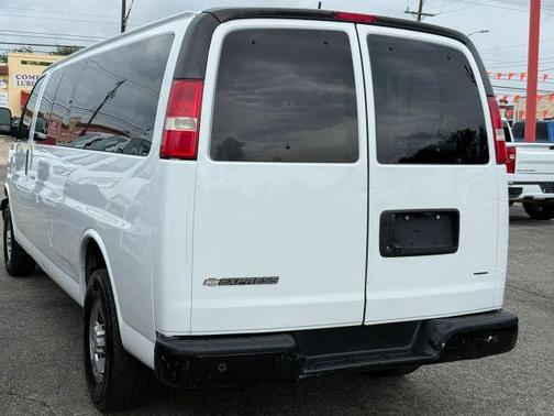 White 2020 Chevrolet Express 3500 LS