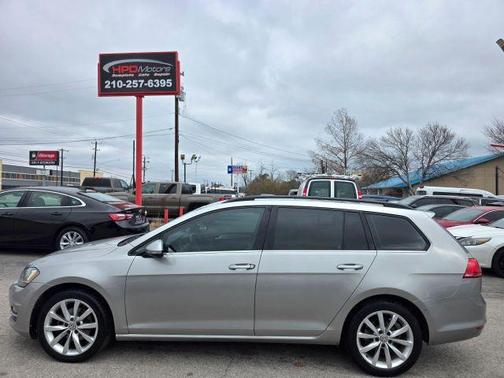 Tungsten Silver Metallic 2016 Volkswagen Golf SportWagen TSI SE 4-Door