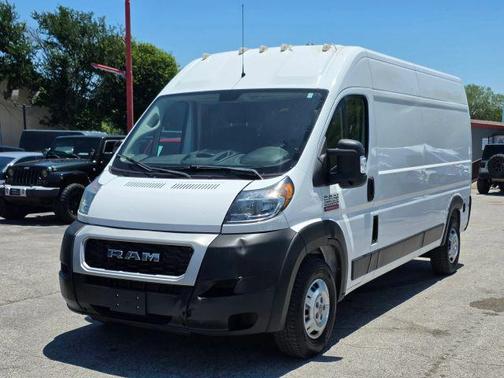 White 2019 RAM ProMaster 2500 High Roof