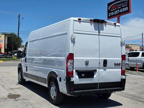 White 2019 RAM ProMaster 2500 High Roof