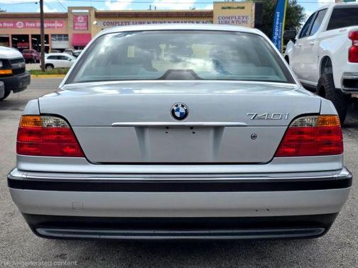 Silver 2000 BMW 740 i
