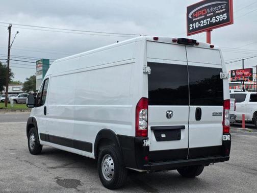 White 2023 RAM ProMaster 2500 High Roof