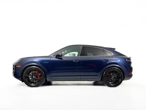2025 Porsche Cayenne Turbo