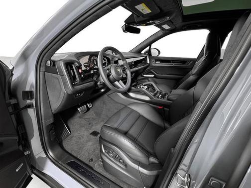 2025 Porsche Cayenne Cayenne Turbo E-Hybrid