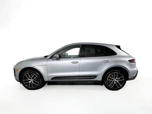 2024 Porsche Macan T