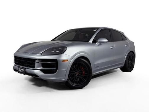 2025 Porsche Cayenne GTS