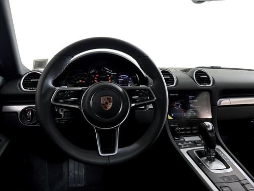 2025 Porsche 718 Cayman