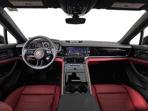 2025 Porsche Panamera 4