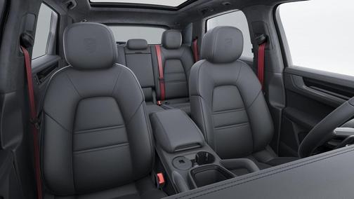 2025 Porsche Cayenne GTS