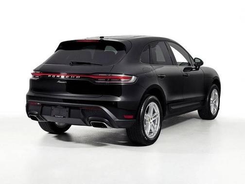 2025 Porsche Macan