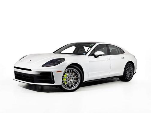 2026 Porsche Panamera 4