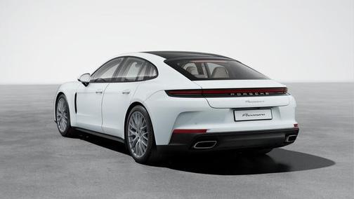 2026 Porsche Panamera 4