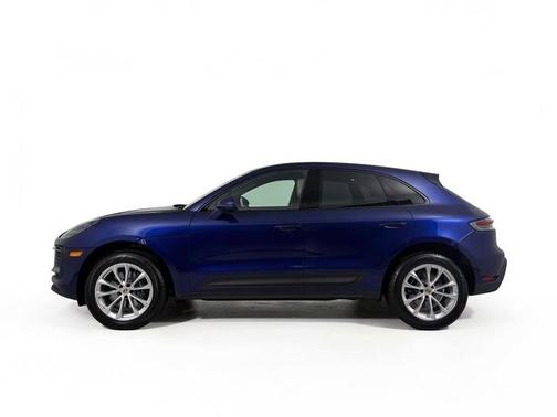 2025 Porsche Macan T