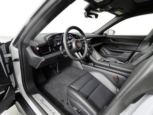 2025 Porsche Taycan 4S