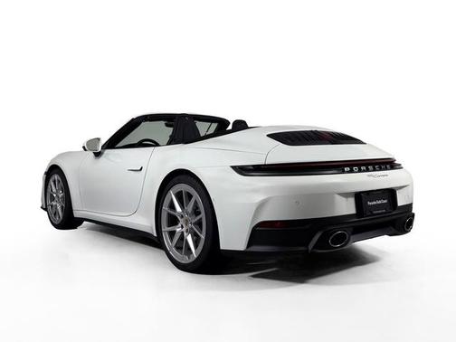 2026 Porsche 911 Carrera
