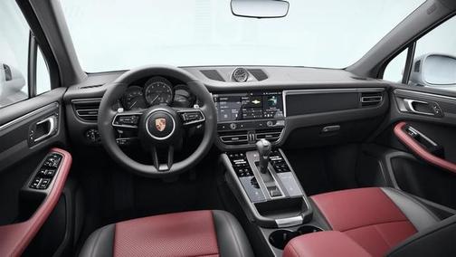 2026 Porsche Macan 