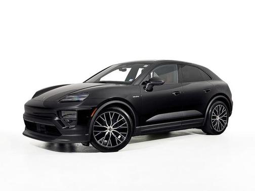 2026 Porsche Macan 4