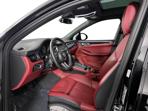 2023 Porsche Macan S