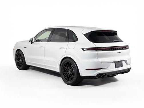 2025 Porsche Cayenne Cayenne Turbo E-Hybrid