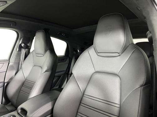 2026 Porsche Cayenne GTS