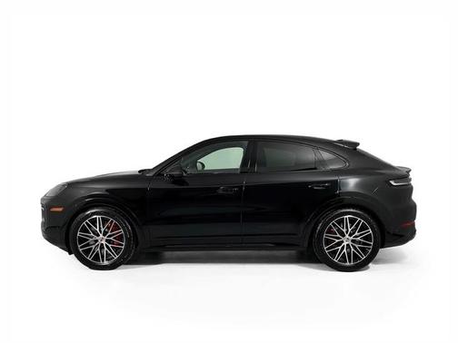 2026 Porsche Cayenne GTS