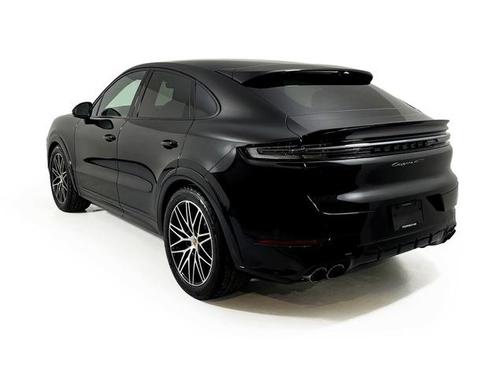 2026 Porsche Cayenne GTS