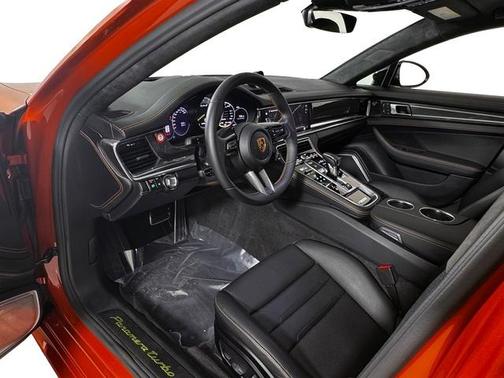2023 Porsche Panamera Turbo S