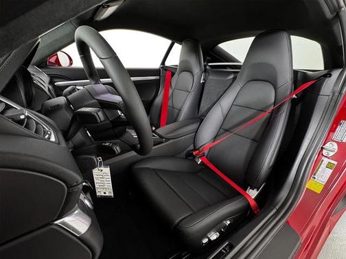 2025 Porsche 718 Cayman GTS 4.0