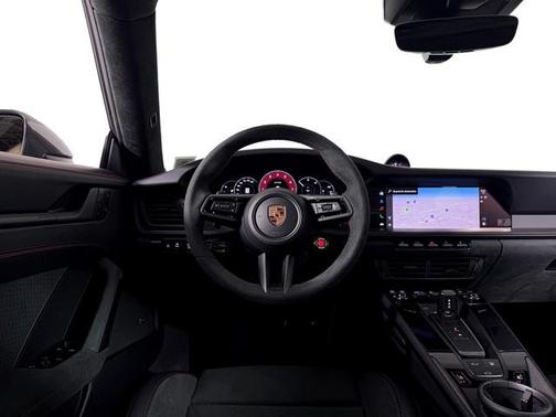 2026 Porsche 911 Carrera 4 GTS