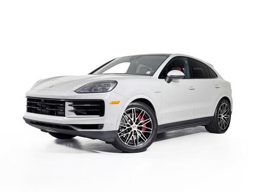 2025 Porsche Cayenne S