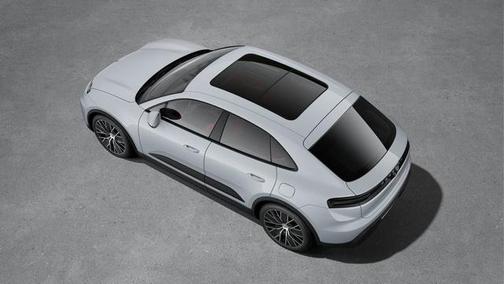 Quartzite Grey Metallic 2025 Porsche Cayenne Cayenne
