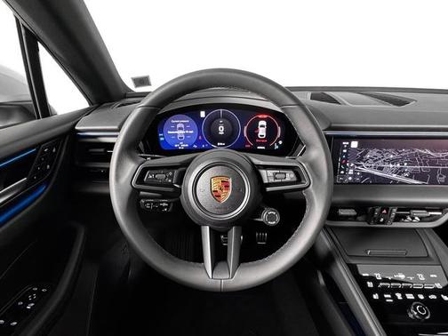 2025 Porsche Macan 4S