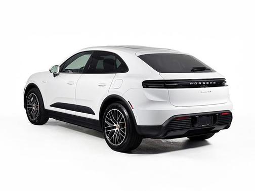 2025 Porsche Macan 4S