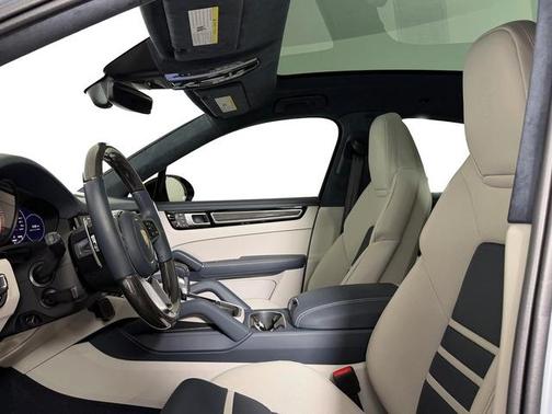 2022 Porsche Cayenne Cayenne GTS
