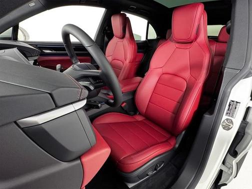 2025 Porsche Macan Electric
