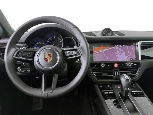 2025 Porsche Macan T