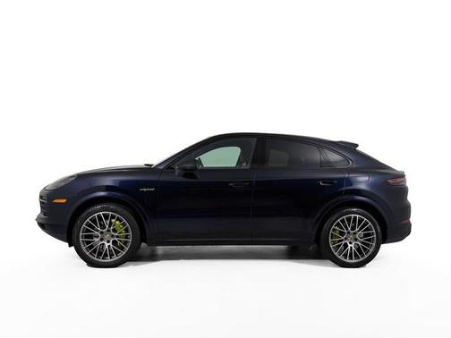 2022 Porsche Cayenne Platinum Edition