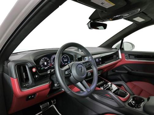 2025 Porsche Cayenne Cayenne Turbo E-Hybrid