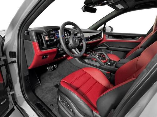 2025 Porsche Cayenne Turbo