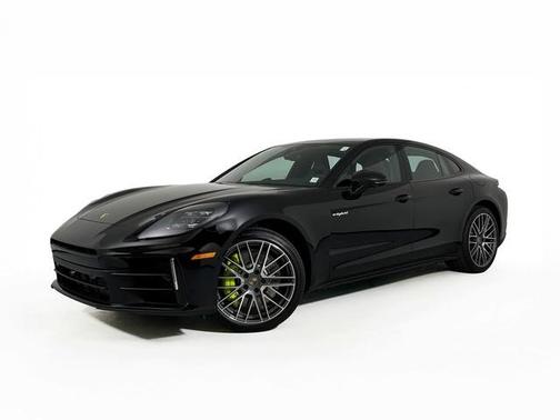2026 Porsche Panamera 4 E-Hybrid