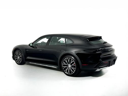2025 Porsche Taycan 4S Cross Turismo