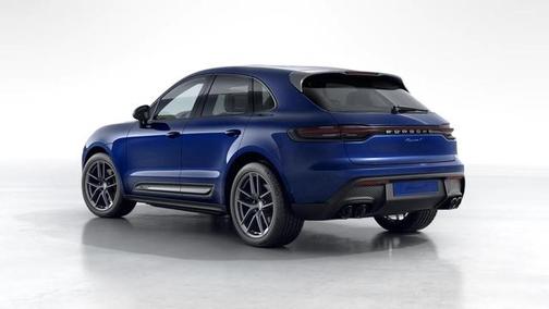 Gentian Blue Metallic 2026 Porsche Macan Macan