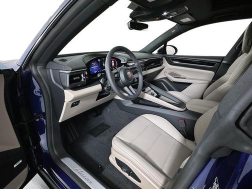 2025 Porsche Macan Electric