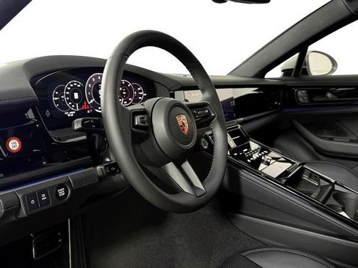 2026 Porsche Panamera 4