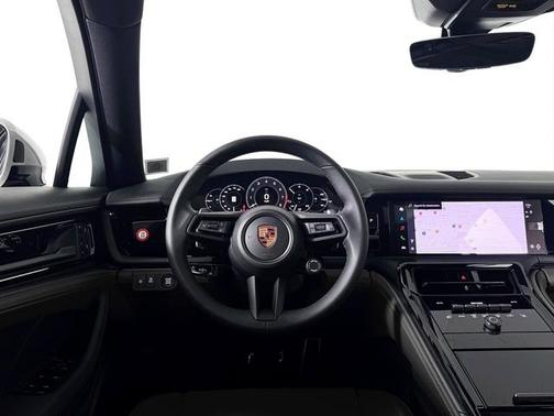 2026 Porsche Panamera 4