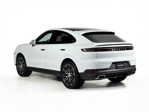 White 2025 Porsche Cayenne Cayenne
